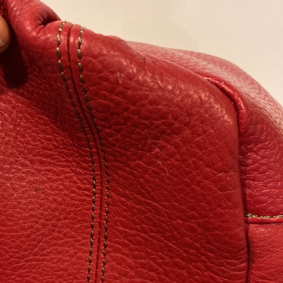 The Sak Deena Red Flap Pebbled Leather Crossbody Bag - Picture 15 of 16